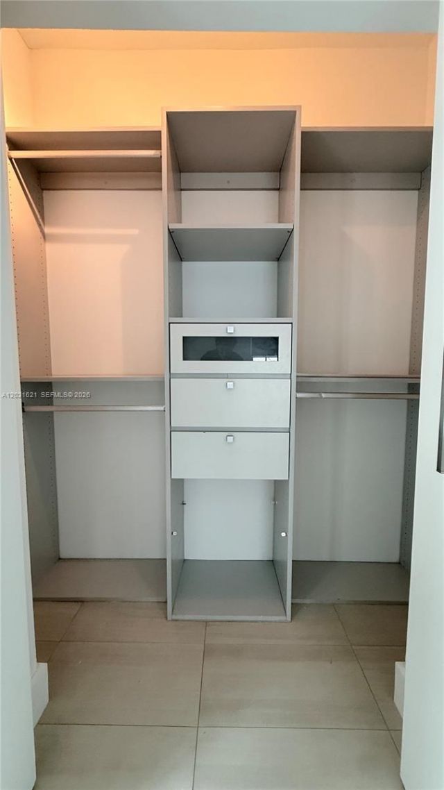 2021 Meridian Ave , Unit 6, Miami Beach, FL 33139 Photo