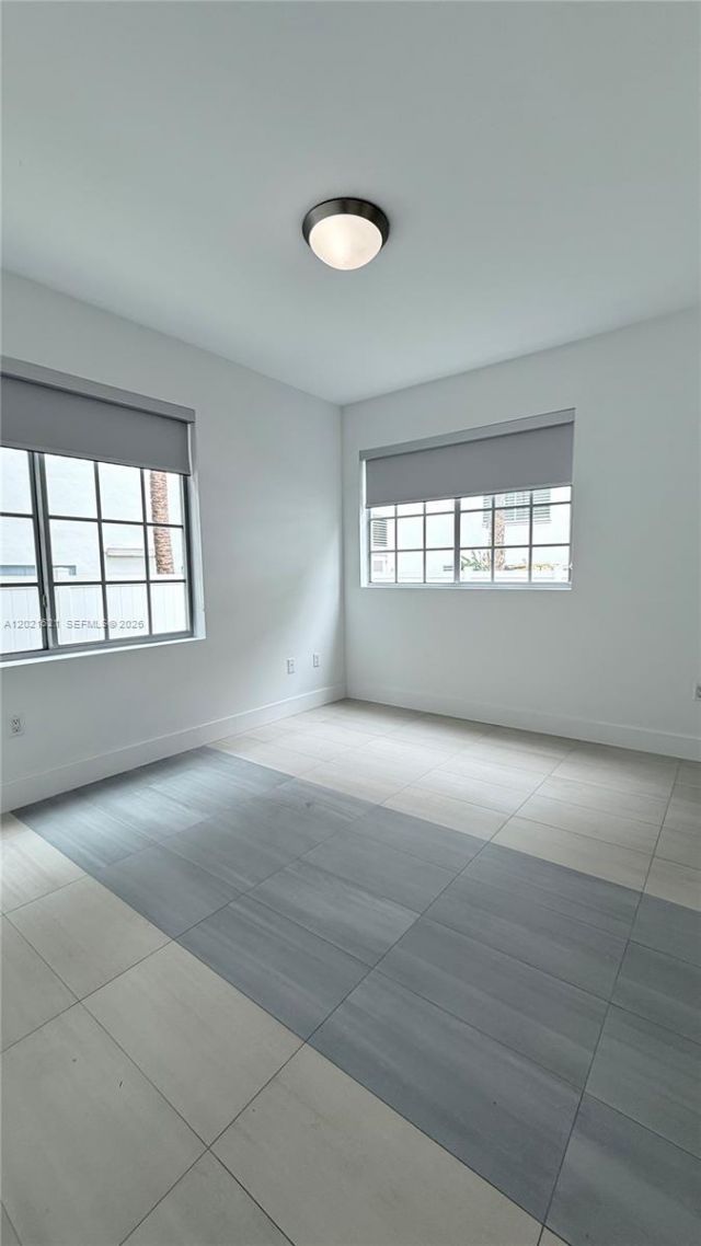 2021 Meridian Ave , Unit 6, Miami Beach, FL 33139 Photo