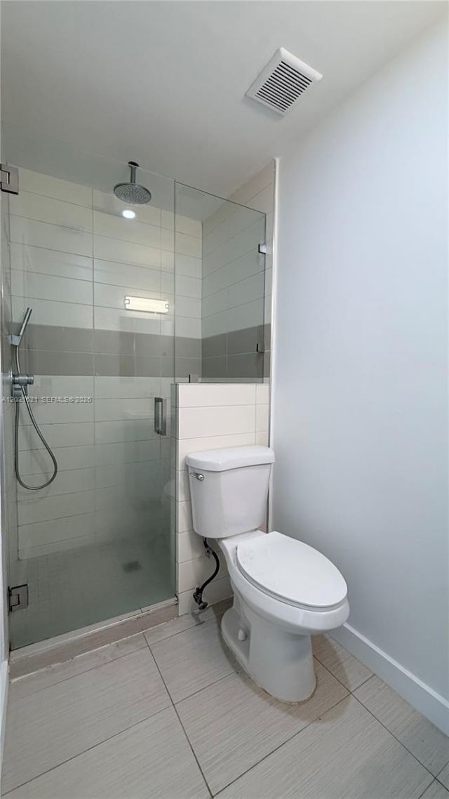 2021 Meridian Ave , Unit 6, Miami Beach, FL 33139 Photo