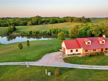 West 168th Avenue, Bethany, MO 64424