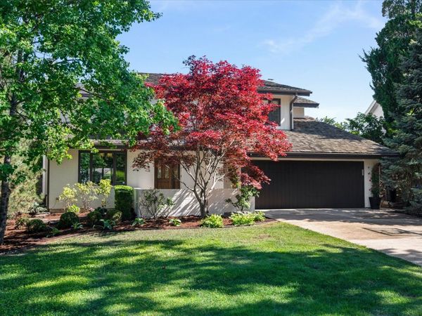 281 W Elm Park Avenue, Elmhurst, IL 60126