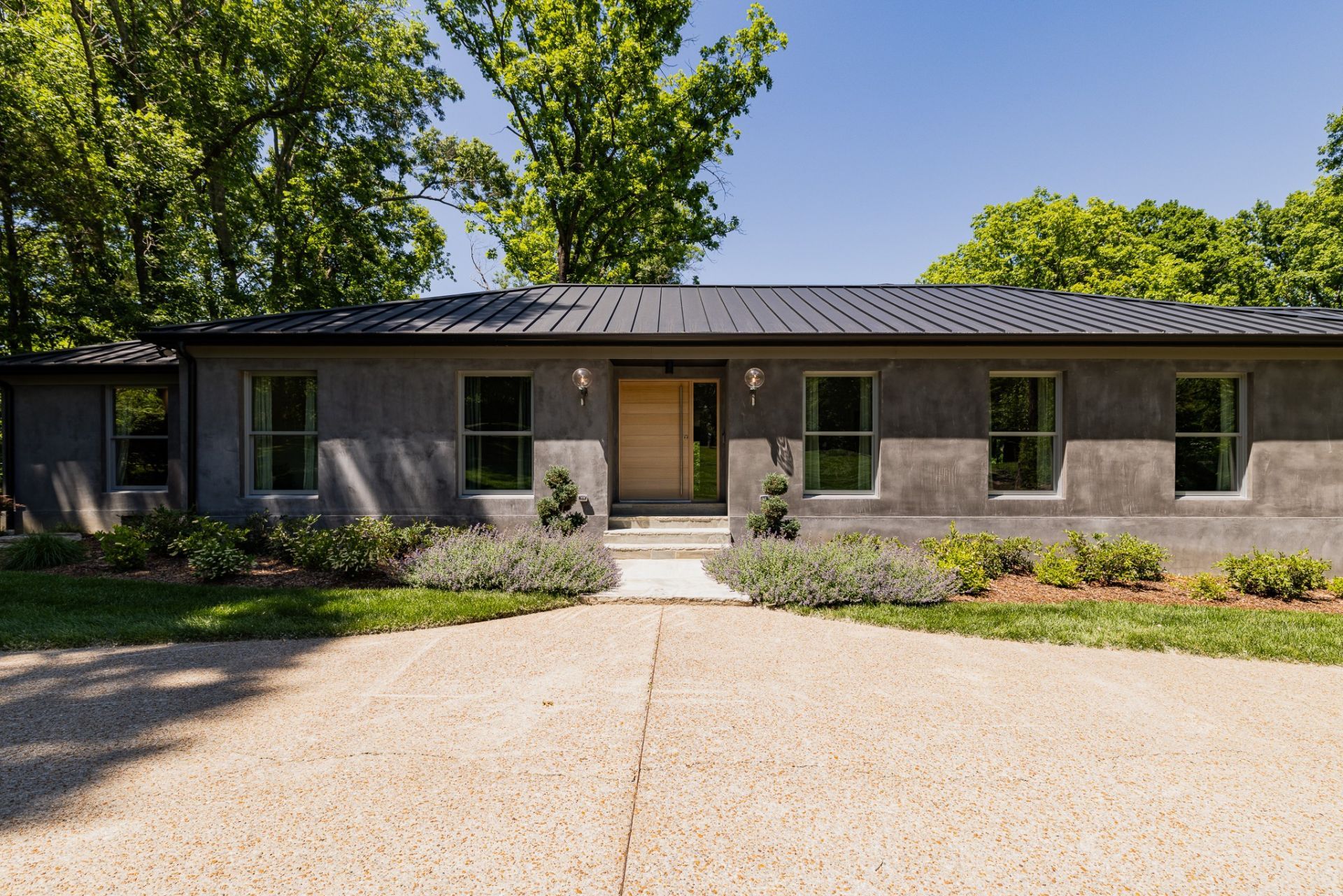 6003 Sherwood Dr , Nashville, TN 37215 Main Photo