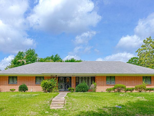 6605 Abraham Lincoln Drive, Jackson, MS 39213