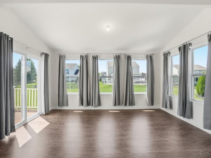 1236 Sinclair Drive, Maineville, OH 45039 Photo 14