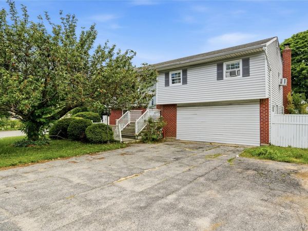 175 Candlewood Road, Bay Shore, NY 11706