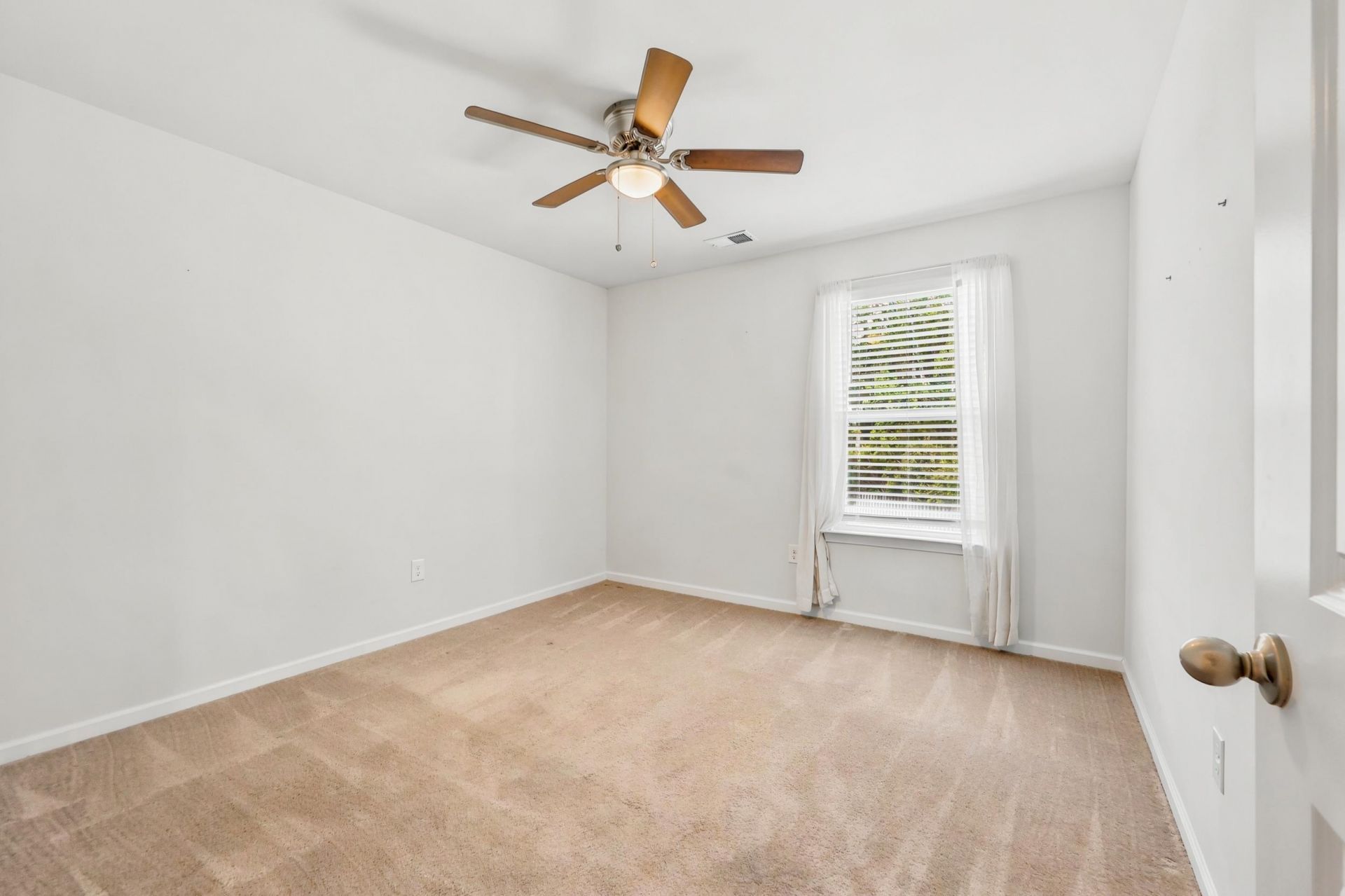 2523 Nadir Ct. Photo 30