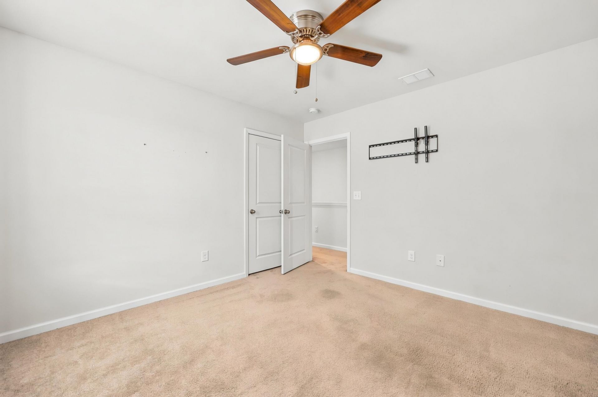 2523 Nadir Ct. Photo 31