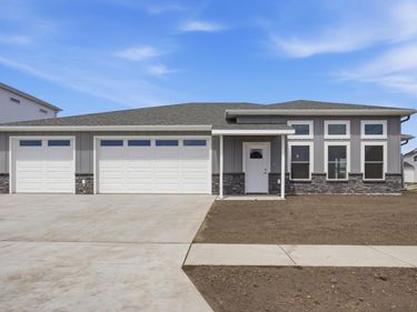 4312 23rd Avenue S, Moorhead, MN 56560
