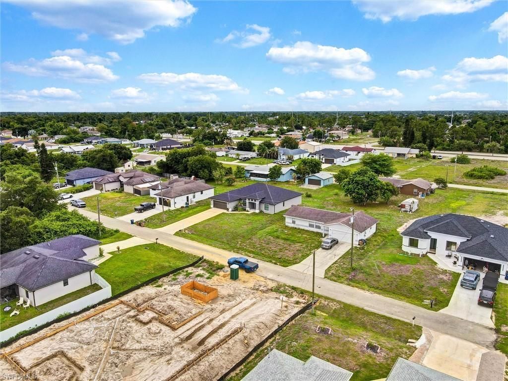 4015 6th St W, Lehigh Acres, FL 33971 Photo