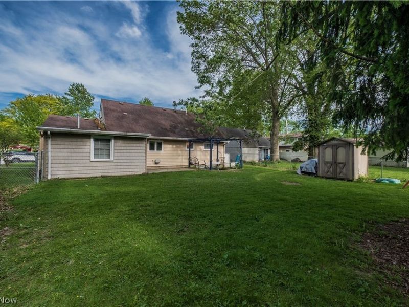 2912 Prange Drive , Cuyahoga Falls, OH 44223 Photo 18