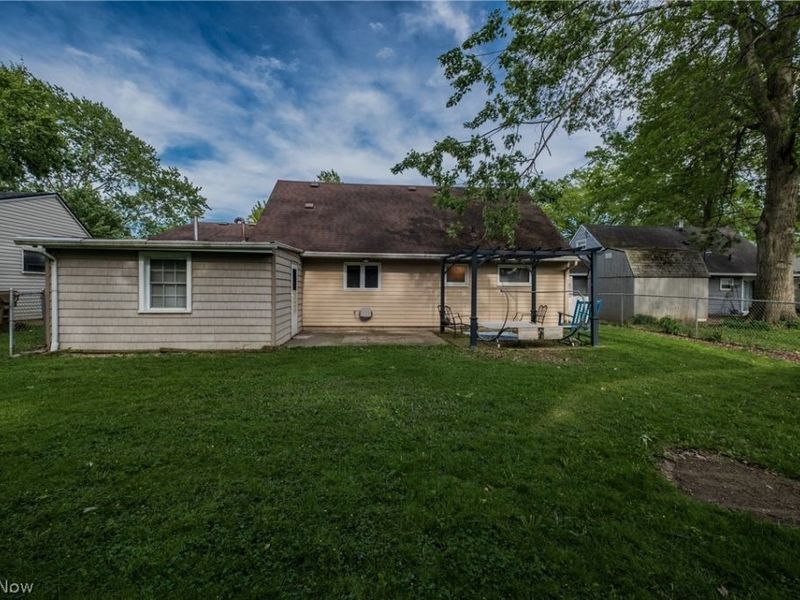 2912 Prange Drive , Cuyahoga Falls, OH 44223 Photo 20