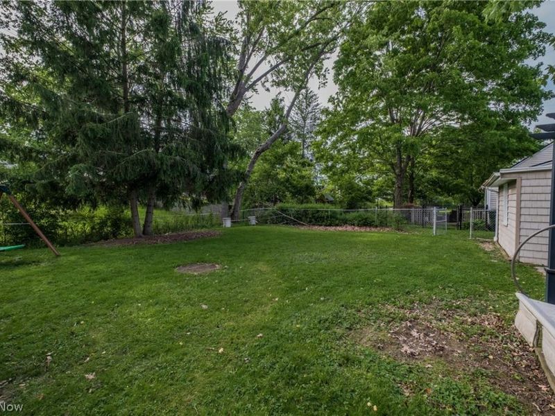 2912 Prange Drive , Cuyahoga Falls, OH 44223 Photo 23