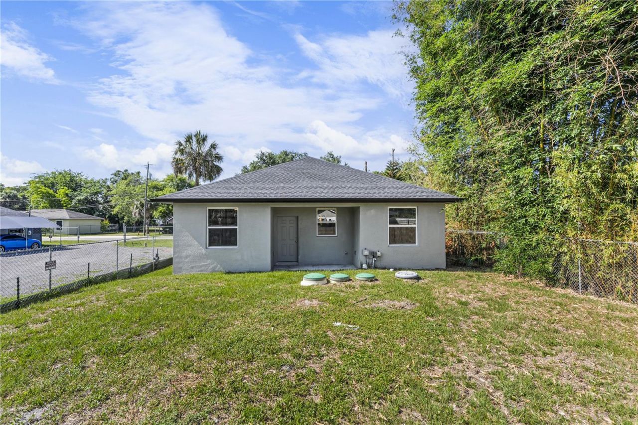 2451 W 18th Street, Sanford, FL 32771 Photo