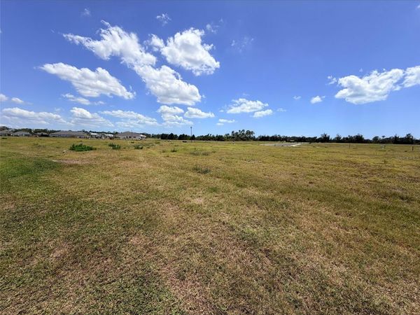 254 HOLLY BANK AVENUE , NOKOMIS, FL 34275