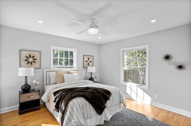 1224 Greenwood Avenue N, Saint Petersburg, FL 33704 Photo
