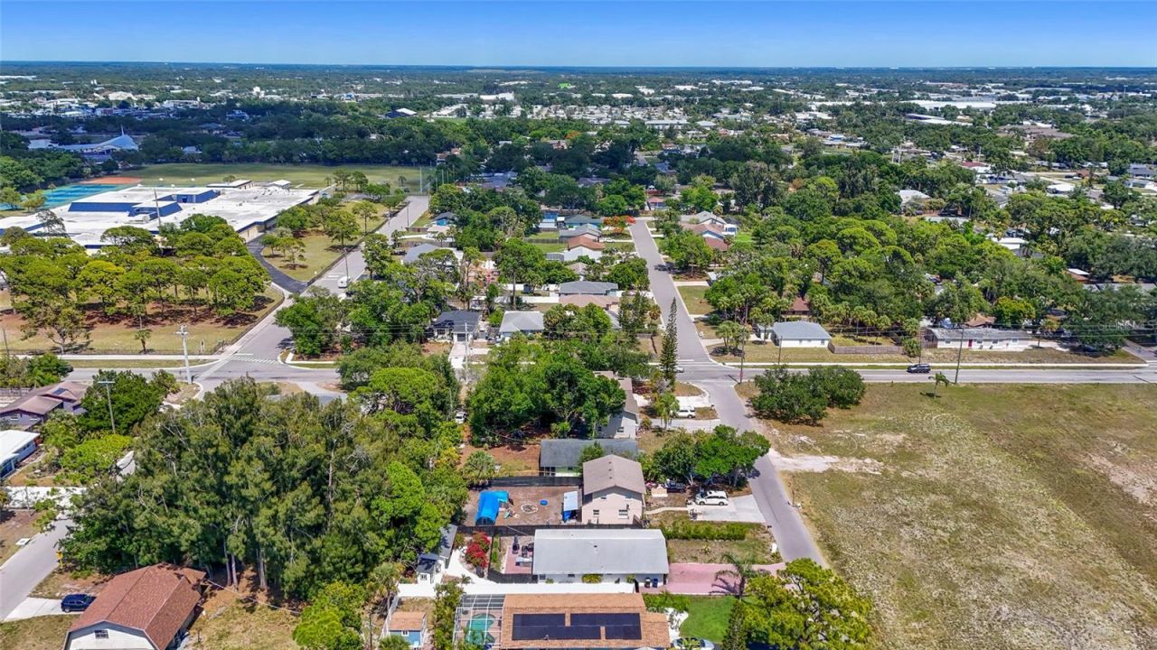 831 Winter Garden Drive, Sarasota, FL 34243 Photo
