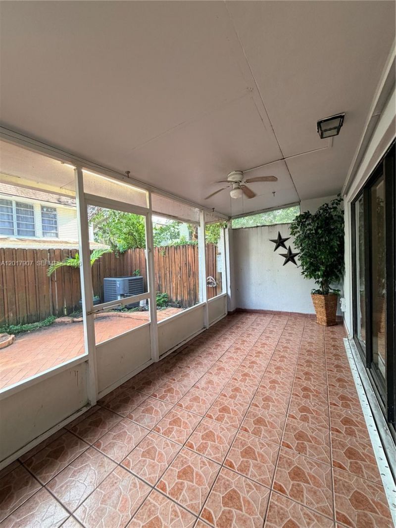 3300 Atlanta, Unit 15C, Hollywood, FL 33021 Photo