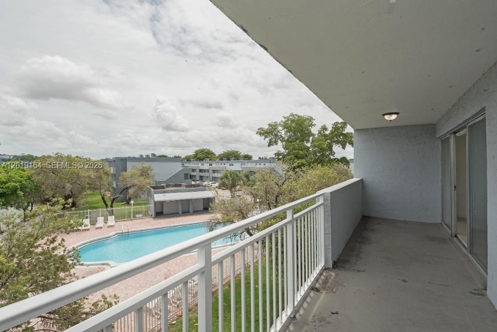 9375 Fontainebleau Blvd , Unit L315, Miami, FL 33172 Photo