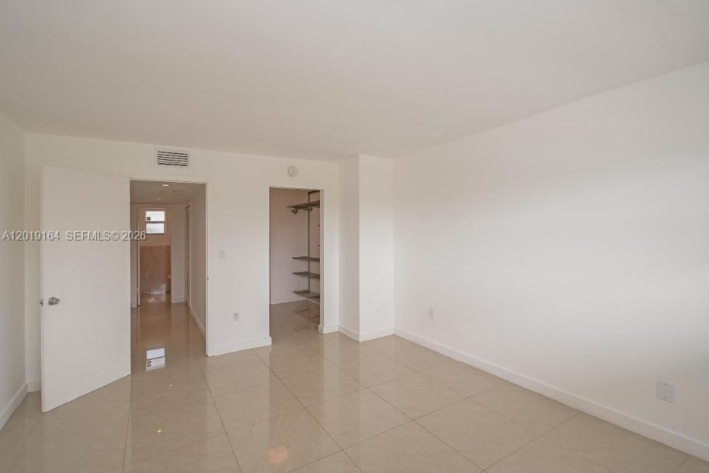 9375 Fontainebleau Blvd , Unit L315, Miami, FL 33172 Photo