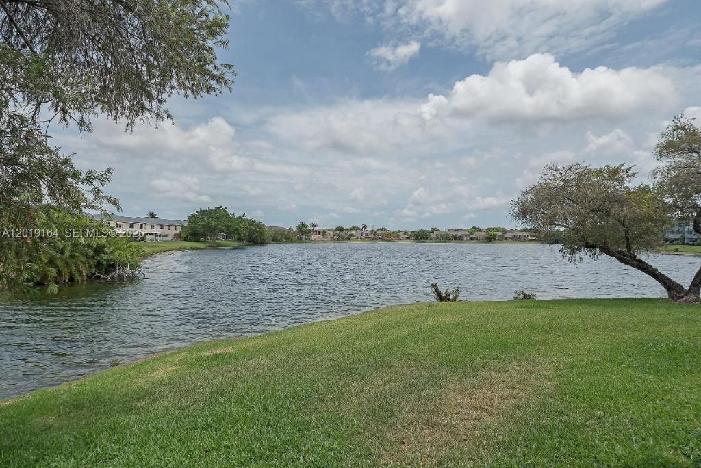 9375 Fontainebleau Blvd , Unit L315, Miami, FL 33172 Photo
