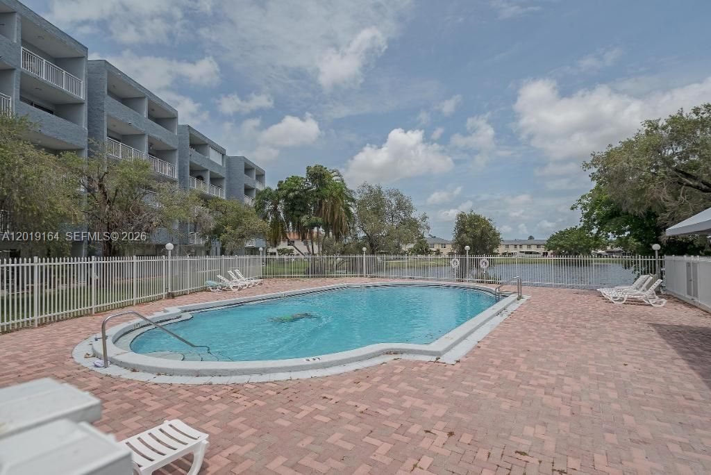 9375 Fontainebleau Blvd , Unit L315, Miami, FL 33172 Photo