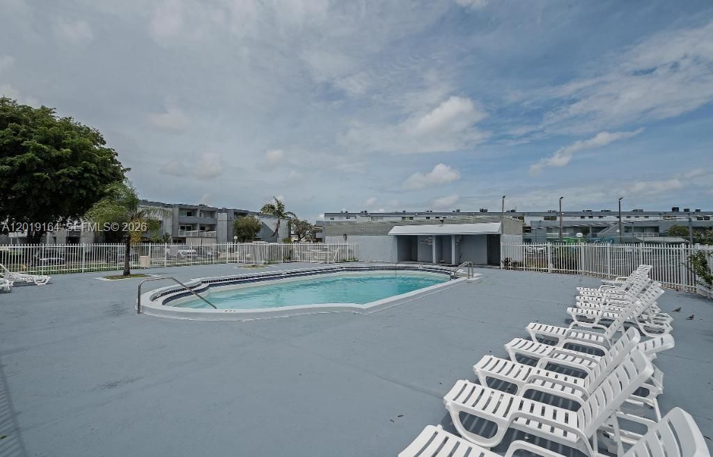 9375 Fontainebleau Blvd , Unit L315, Miami, FL 33172 Photo