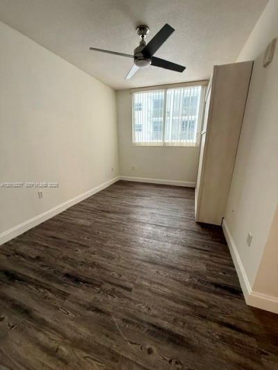 170 SE 14th St , Unit 1205, Miami, FL 33131 Photo