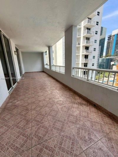 170 SE 14th St , Unit 1205, Miami, FL 33131 Photo