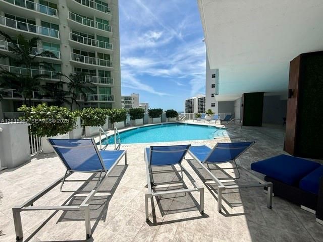 170 SE 14th St , Unit 1205, Miami, FL 33131 Photo