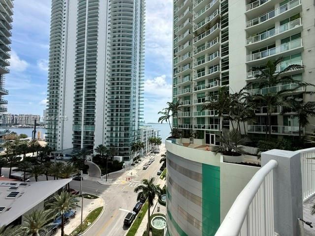170 SE 14th St , Unit 1205, Miami, FL 33131 Photo