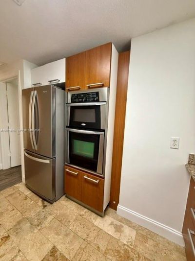 170 SE 14th St , Unit 1205, Miami, FL 33131 Photo