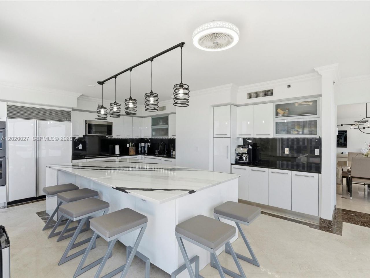 18911 Collins Ave , Unit 601, Sunny Isles Beach, FL 33160 Photo