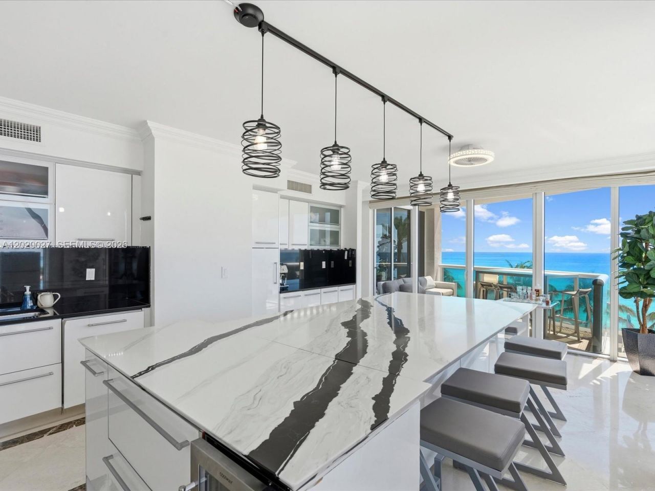 18911 Collins Ave , Unit 601, Sunny Isles Beach, FL 33160 Photo