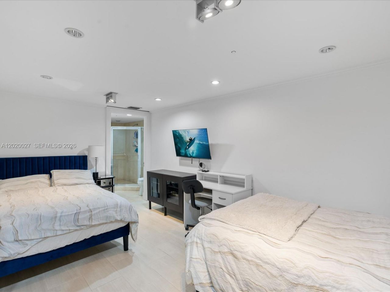 18911 Collins Ave , Unit 601, Sunny Isles Beach, FL 33160 Photo