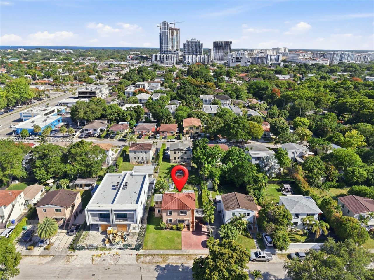 3750 SW 27th St , Miami, FL 33134 Photo