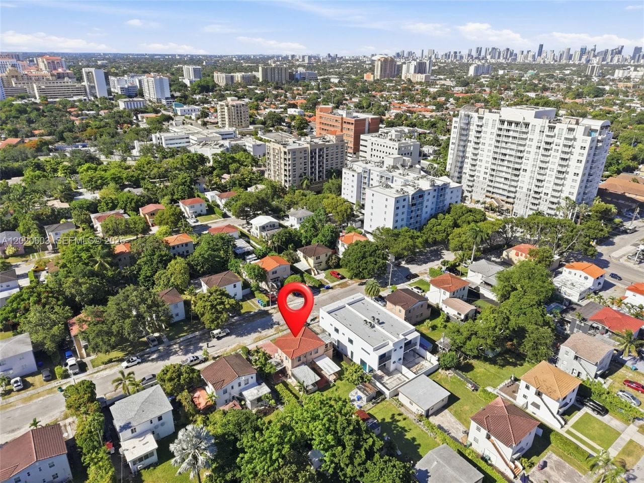 3750 SW 27th St , Miami, FL 33134 Photo