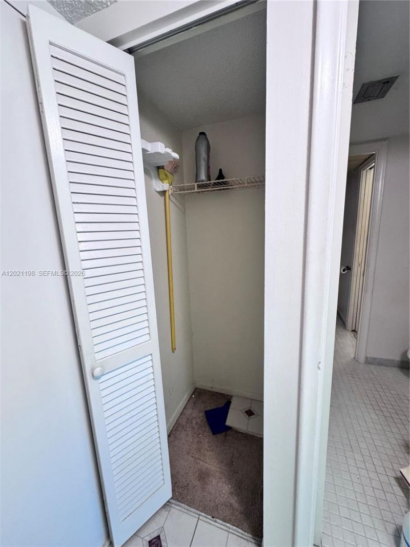 1800 N Andrews Ave , Unit 2E, Fort Lauderdale, FL 33311 Photo