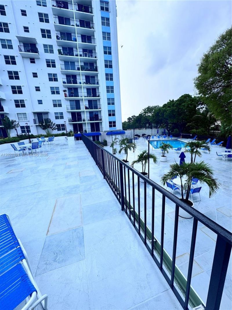 1800 N Andrews Ave , Unit 2E, Fort Lauderdale, FL 33311 Photo