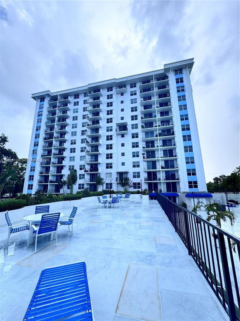 1800 N Andrews Ave, Unit 2E, Fort Lauderdale, FL 33311 Photo