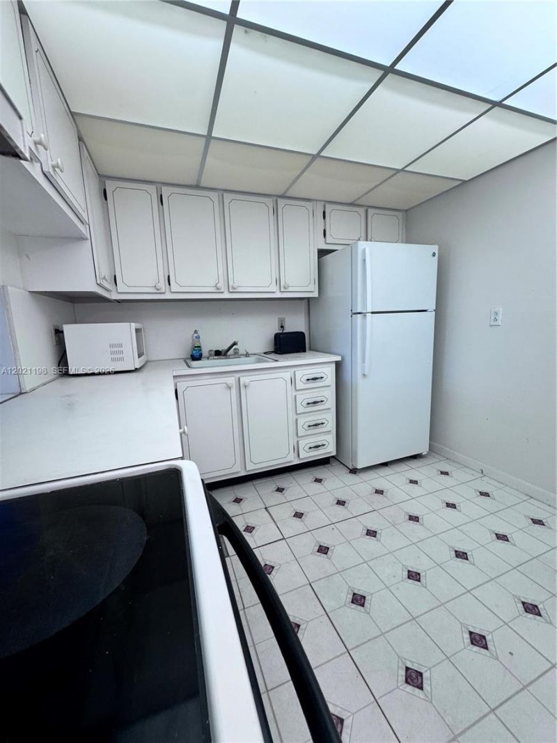 1800 N Andrews Ave, Unit 2E, Fort Lauderdale, FL 33311 Photo