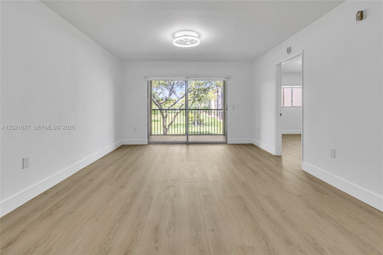 1650 SW 124th Ter , Unit 211D, Pembroke Pines, FL 33027 Photo
