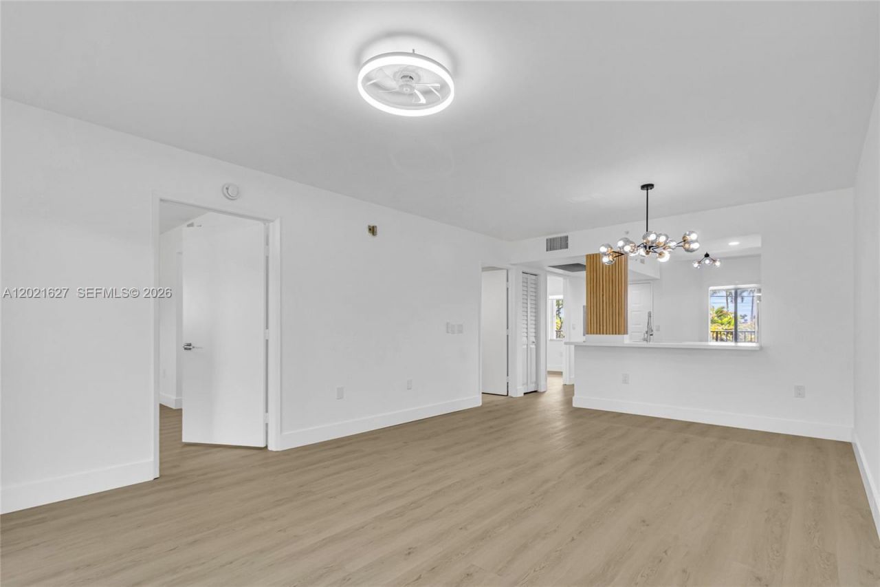 1650 SW 124th Ter , Unit 211D, Pembroke Pines, FL 33027 Photo