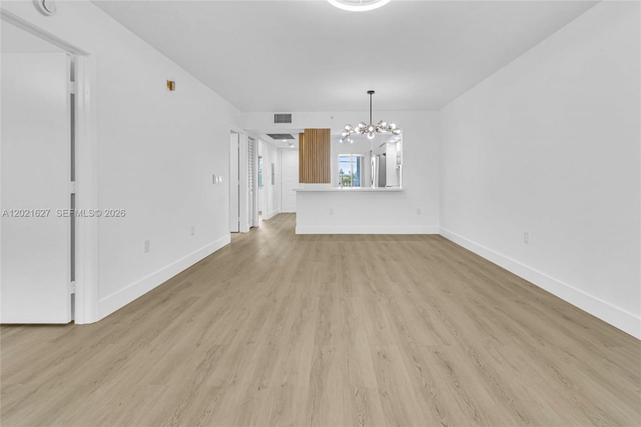 1650 SW 124th Ter , Unit 211D, Pembroke Pines, FL 33027 Photo