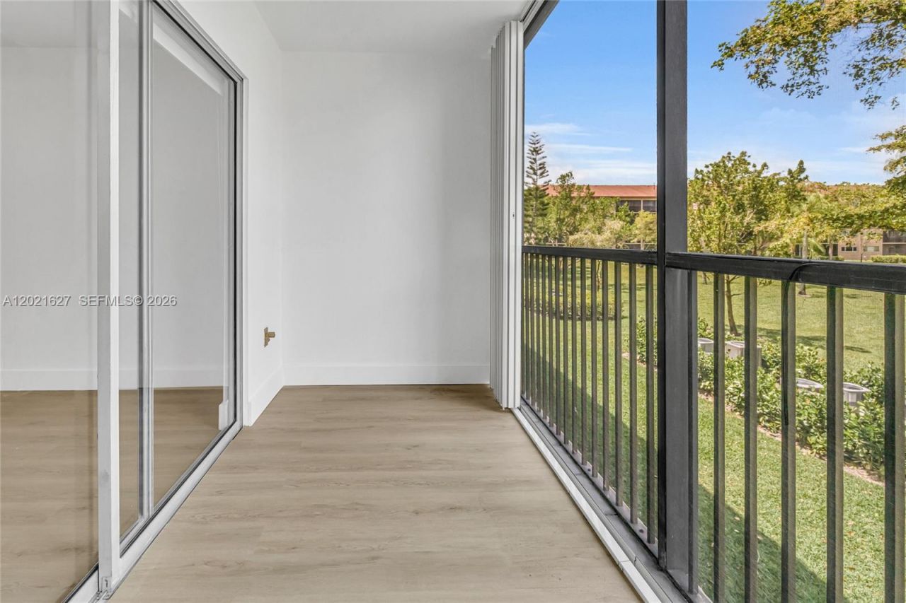 1650 SW 124th Ter , Unit 211D, Pembroke Pines, FL 33027 Photo