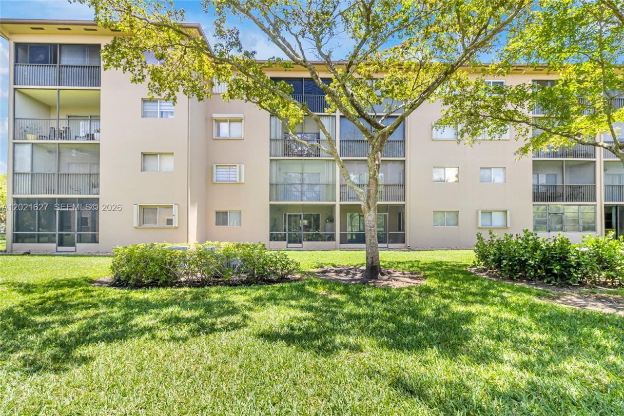 1650 SW 124th Ter , Unit 211D, Pembroke Pines, FL 33027 Photo
