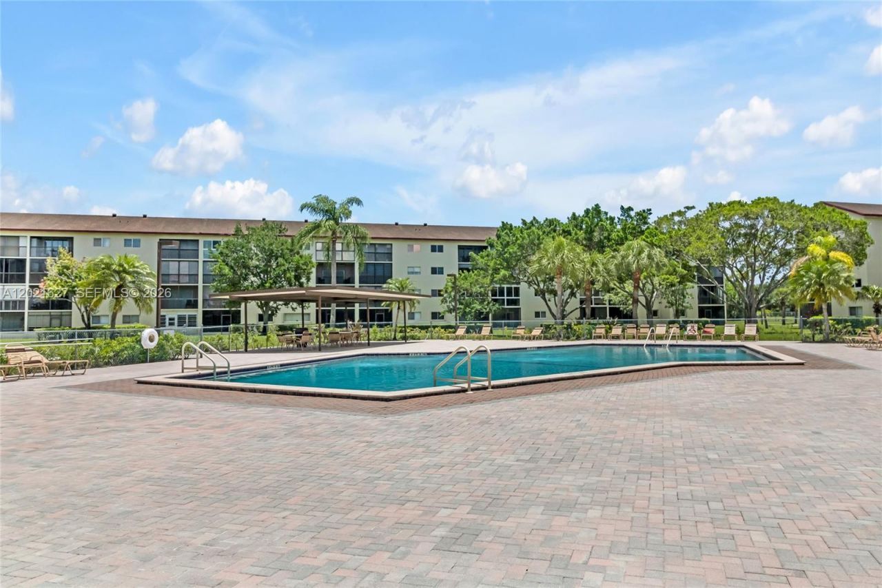 1650 SW 124th Ter , Unit 211D, Pembroke Pines, FL 33027 Photo