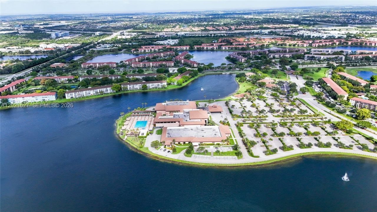 1650 SW 124th Ter , Unit 211D, Pembroke Pines, FL 33027 Photo