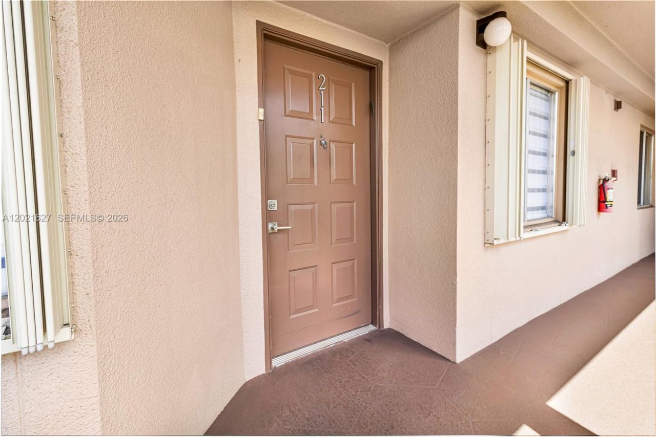 1650 SW 124th Ter , Unit 211D, Pembroke Pines, FL 33027 Photo