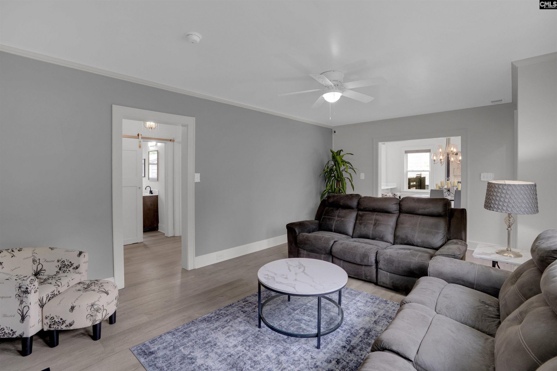402 W Church Street Photo 8