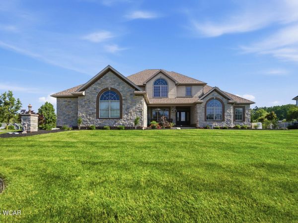 4422 Indian Hill Drive, Lima, OH 45806
